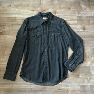 Men’s large Levi’s button-down shirt